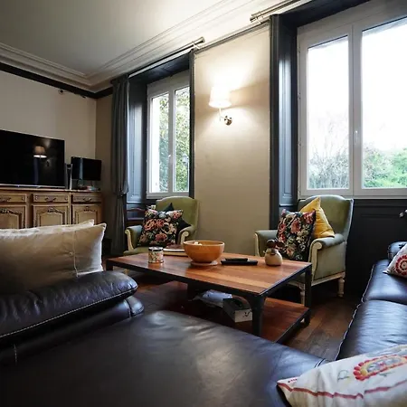 Chateau De Champblanc Homestay szállás *