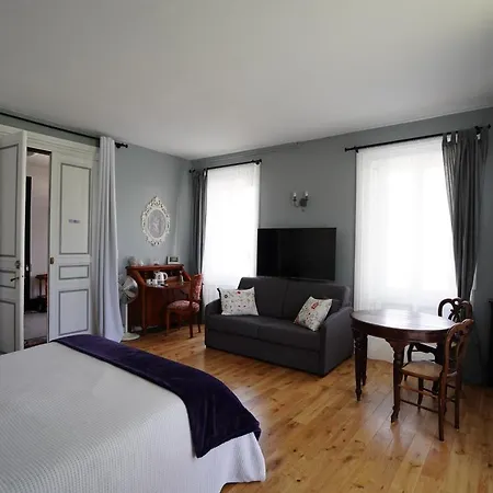 Chateau De Champblanc