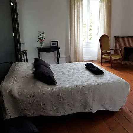 Chateau De Champblanc Cherves-de-Cognac