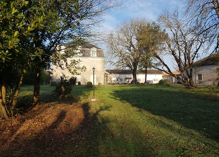 Privatunterkunft Chateau De Champblanc Cherves-de-Cognac