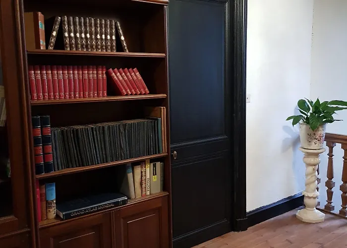 Privatunterkunft Chateau De Champblanc