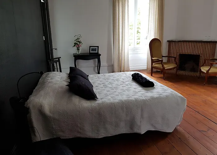 Chateau De Champblanc Cherves-de-Cognac